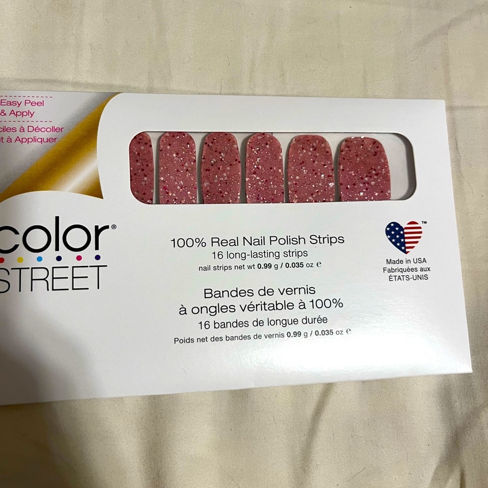 Color Street | Sugarplum Fairy a pink with pink glitter nail strips